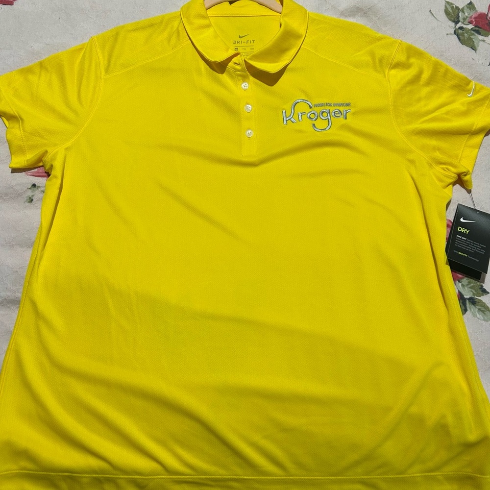 Nike Yellow Short Sleeve Tee Smooth Fabric